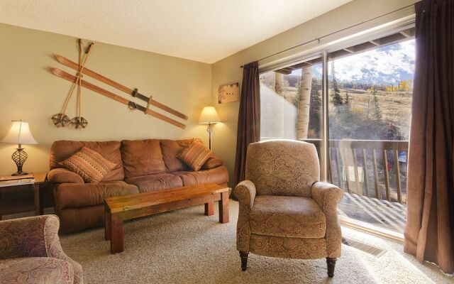 Storm Meadows East Slopeside - SE056