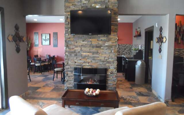 Redvers Western Star Inn & Suites