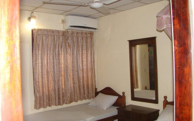 New Pawana Hotel