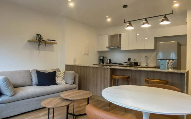 Majestic 1BR Duplex in Miraflores