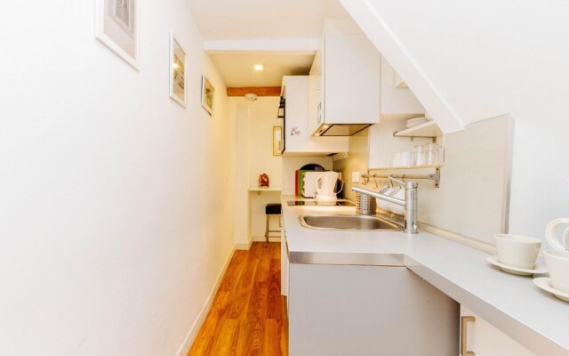 Rent4rest Bairro Alto Charming 1 Bedroom Apartment