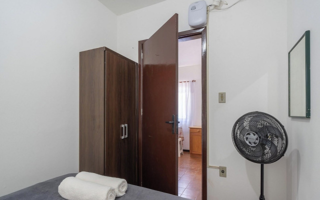 3BR Home w/ BBQ 100m From Beach Rpr056