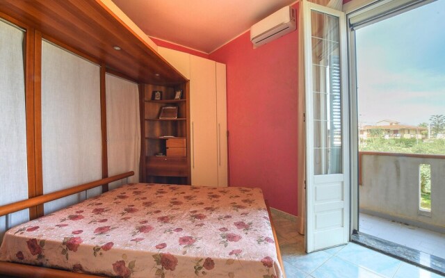 Beautiful Home in Avola With Wifi and 2 Bedrooms