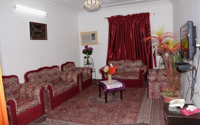 Al Eairy Furnished Apartment Al Madinah 2