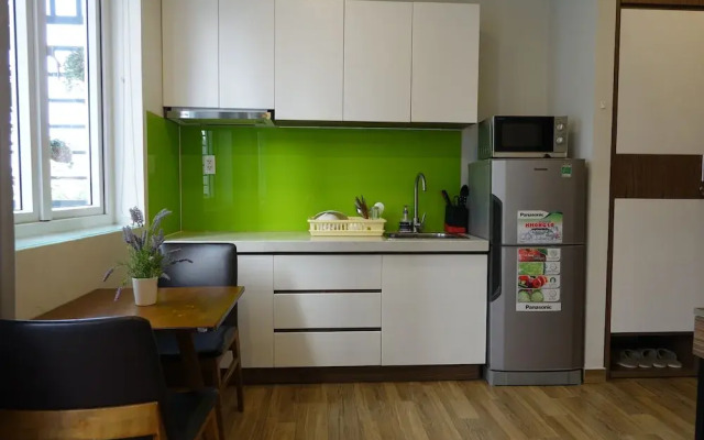 Spring Light Apartment