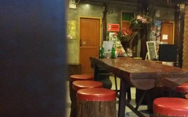 Bann Elephant Home - Hostel