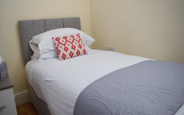 Romsey Road Apartments