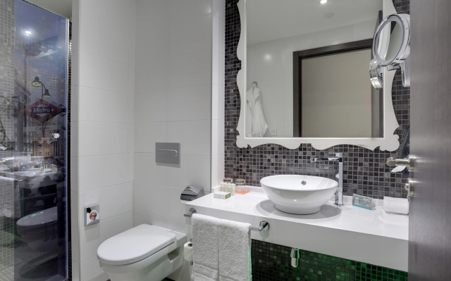 Indigo Madrid - Gran Via by IHG