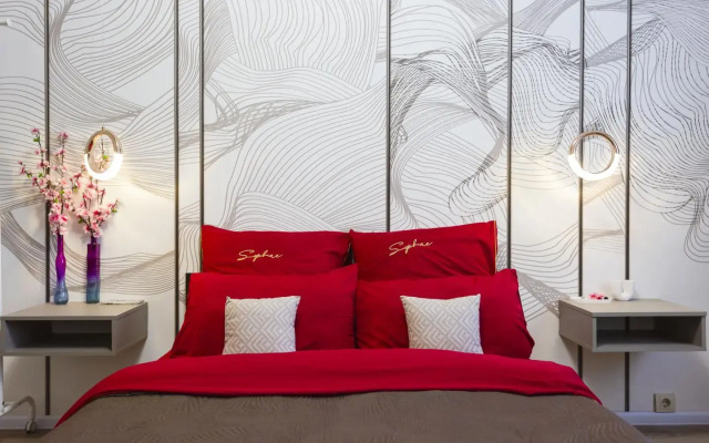 Moment House на улице Новомарьинская 19