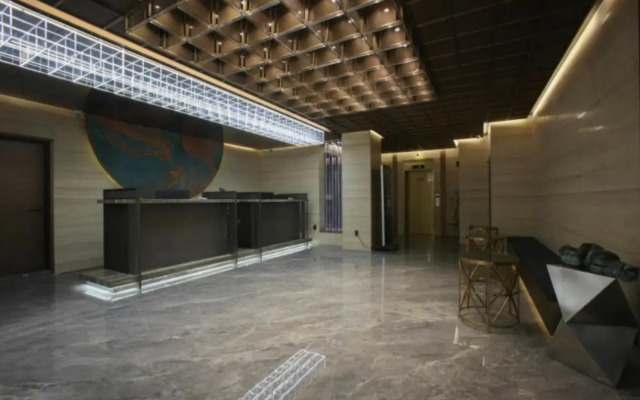 L&L City Hotel