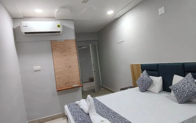 OYO 1376 Hotel Anjani inn