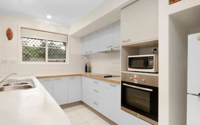 Spacious Inner South Townhouse Apartment Near To The Cbd