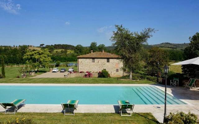 Tuscan Villa With Sauna
