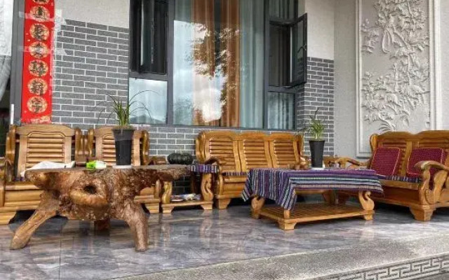 Lijiang Yuni Xiaoyuan Inn (Sanyi Airport)