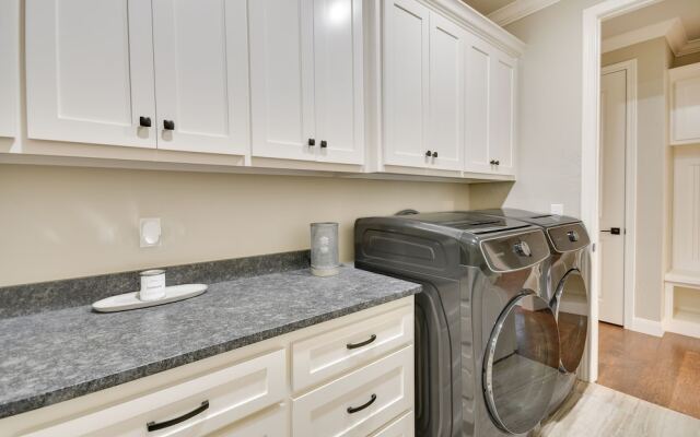 Wfh-friendly Amarillo Home w/ Furnished Patio!