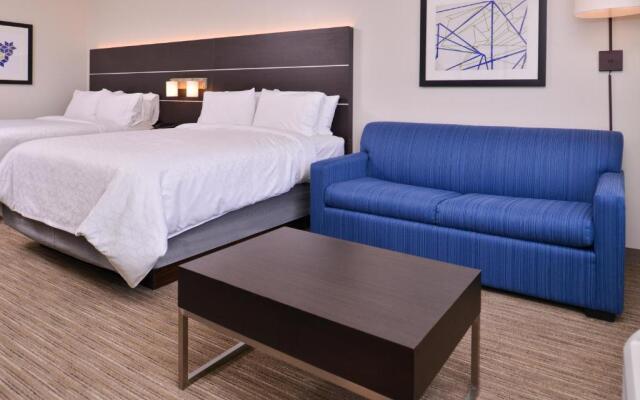 Holiday Inn Express & Suites Mall of America - MSP Airport, an IHG Hotel