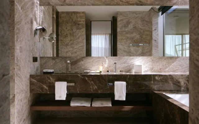 Vaya Beach Resort	