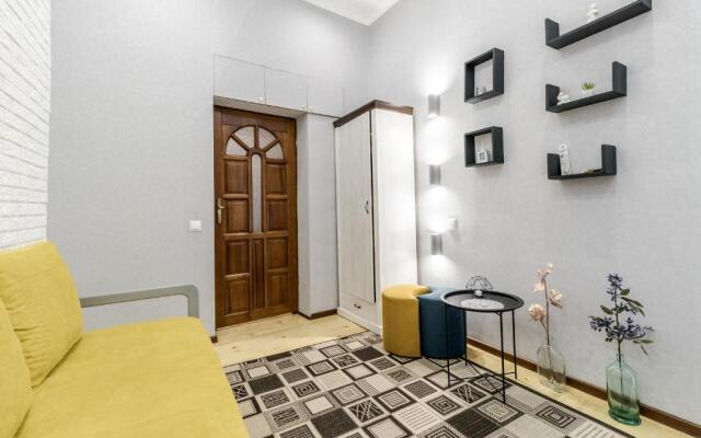 Chornovola blue apartment