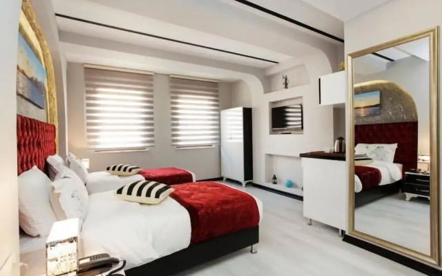 Taksim Doorway Suites