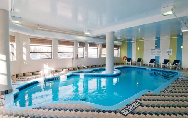 Holiday Inn Hotel & Suites Ottawa Kanata by IHG