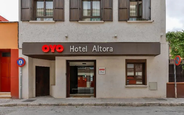 Oyo Hotel Altora