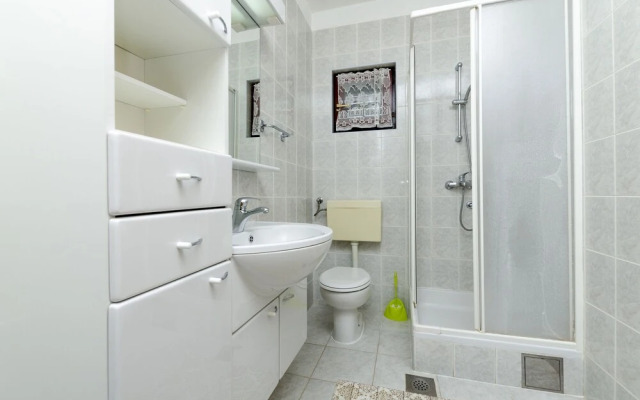 Apartments Mais Tisno