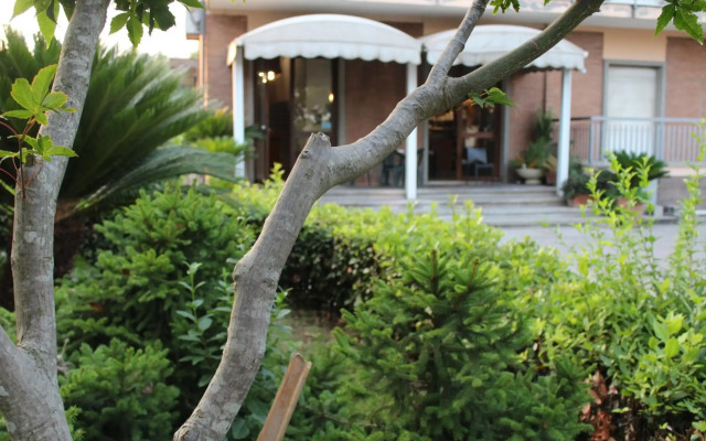 Hotel Diana
