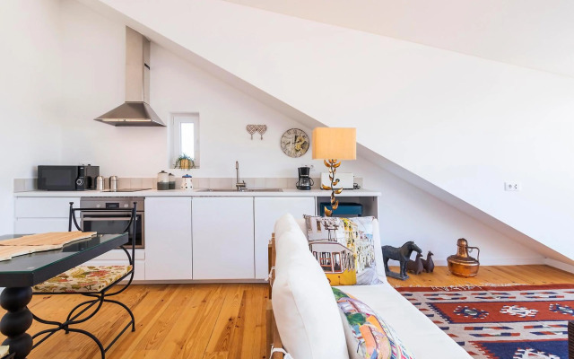 Lusitano Top Floor Apartment