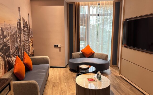 Shenzhen Naive S Hotel (Xili Metro Station Store)
