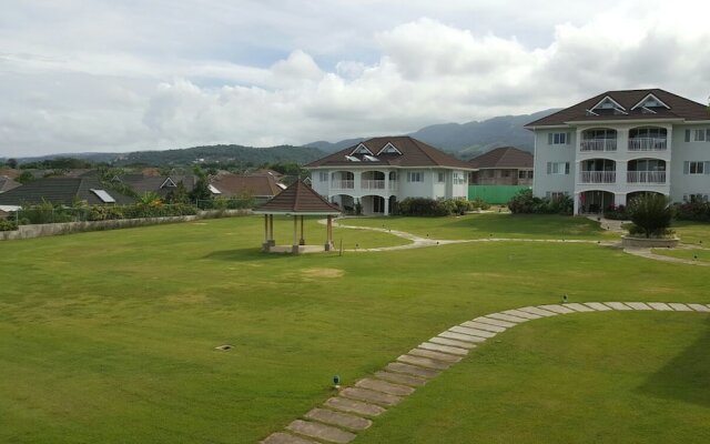 Fern Court Apartment With Oceanic View