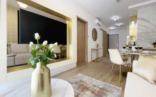 Emerald Downtown Suites