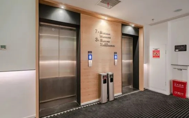 28 Degree Quan Hotel (Zhangzhou High-speed Railway Station Southwest Medical University Branch) – Hotel Rooms – Luzhou