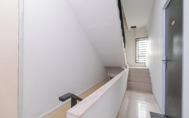 KoolKost near Diamond City Mall Batam (Minimum Stay 6 Nights) – Hotel Rooms – Batam