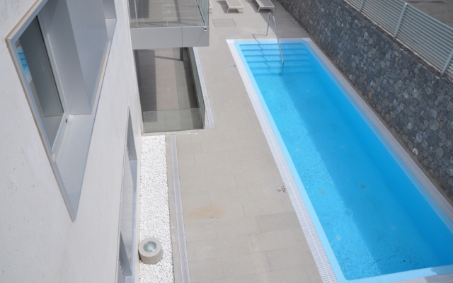 El Yate Hotel