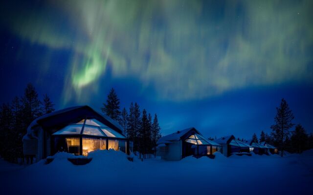 Santa's Igloos Arctic Circle