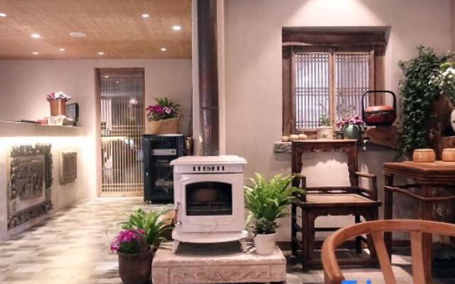 Lianshi Shanfang Guesthouse