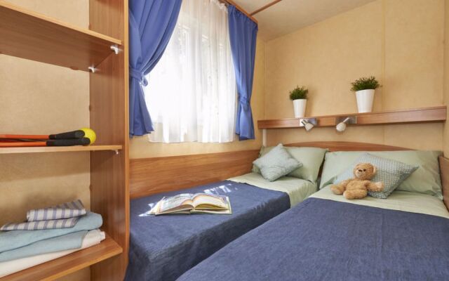 Camping Village Baia Domizia