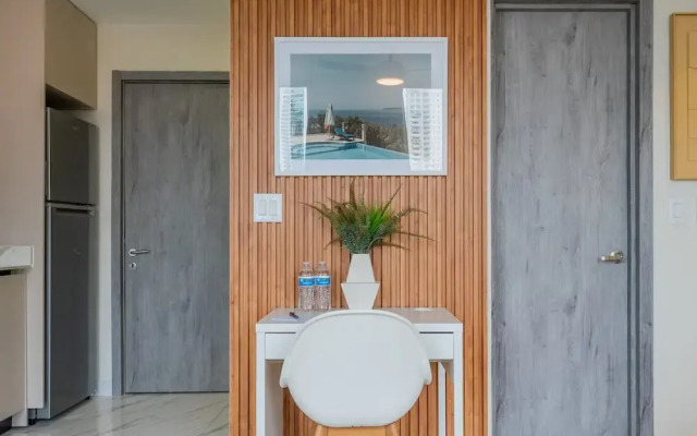 w Majestic 1BR w Beautiful View in Calle 50