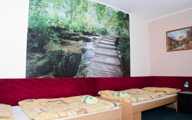 Turisticka Ubytovna Osada