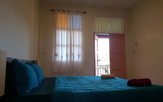 Benjapirom Private House