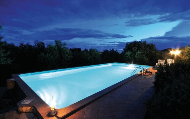 Nice Home in Kastel Novi With Sauna, Wifi and 4 Bedrooms