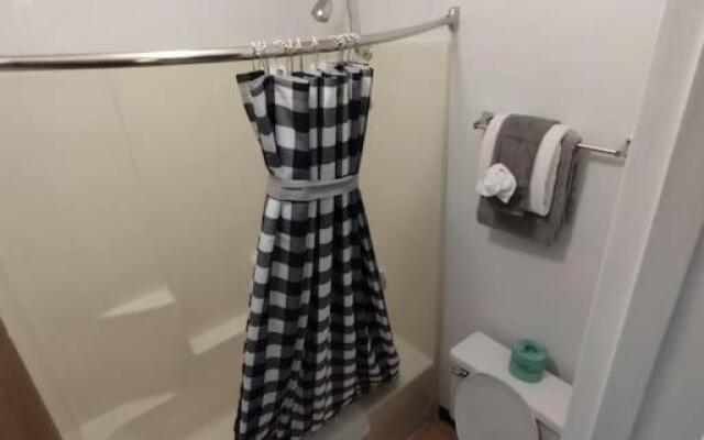 OSU 2 Queens WI-FI Hotel 209 Booking