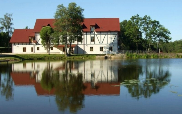 Juku Dzirnavas Hotel