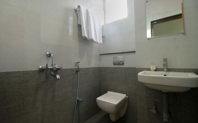 OYO 9333 Kaaranji Residency