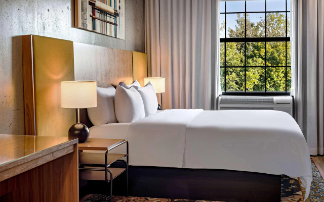 The Loom Hotel, Tapestry Collection by Hilton