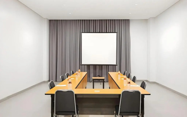 Amaris Hotel Kalimalang