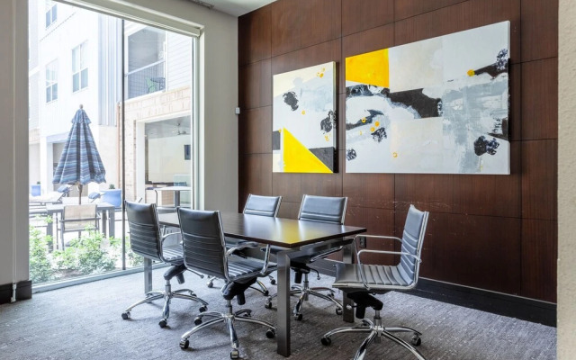 Locale at Sync Medical Center - Houston