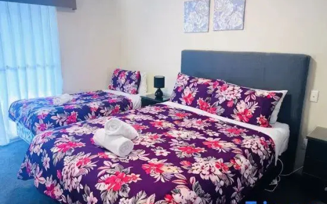 Merivale Court One Bedroom Apartment-Unit7