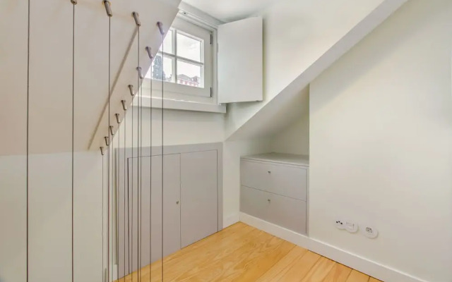 Design Apartment in Typical Alfama