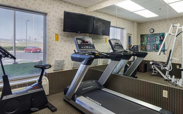 Mainstay Suites Airport